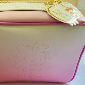 Crème x Hello Kitty Beauty Travel Case